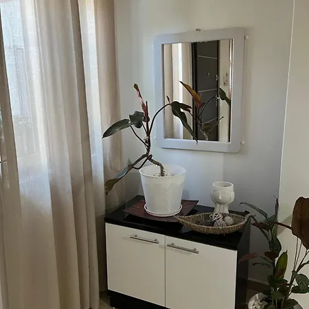 Ammoudi Hideaway Apartament