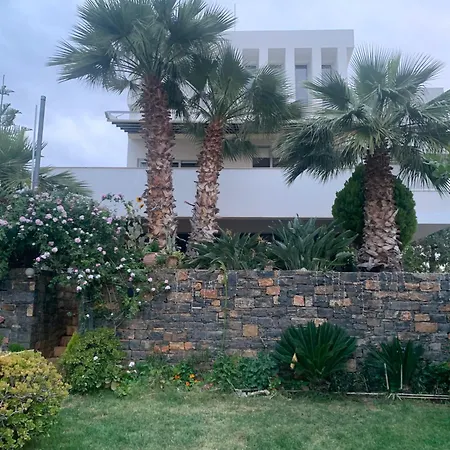 Ammoudi Hideaway *